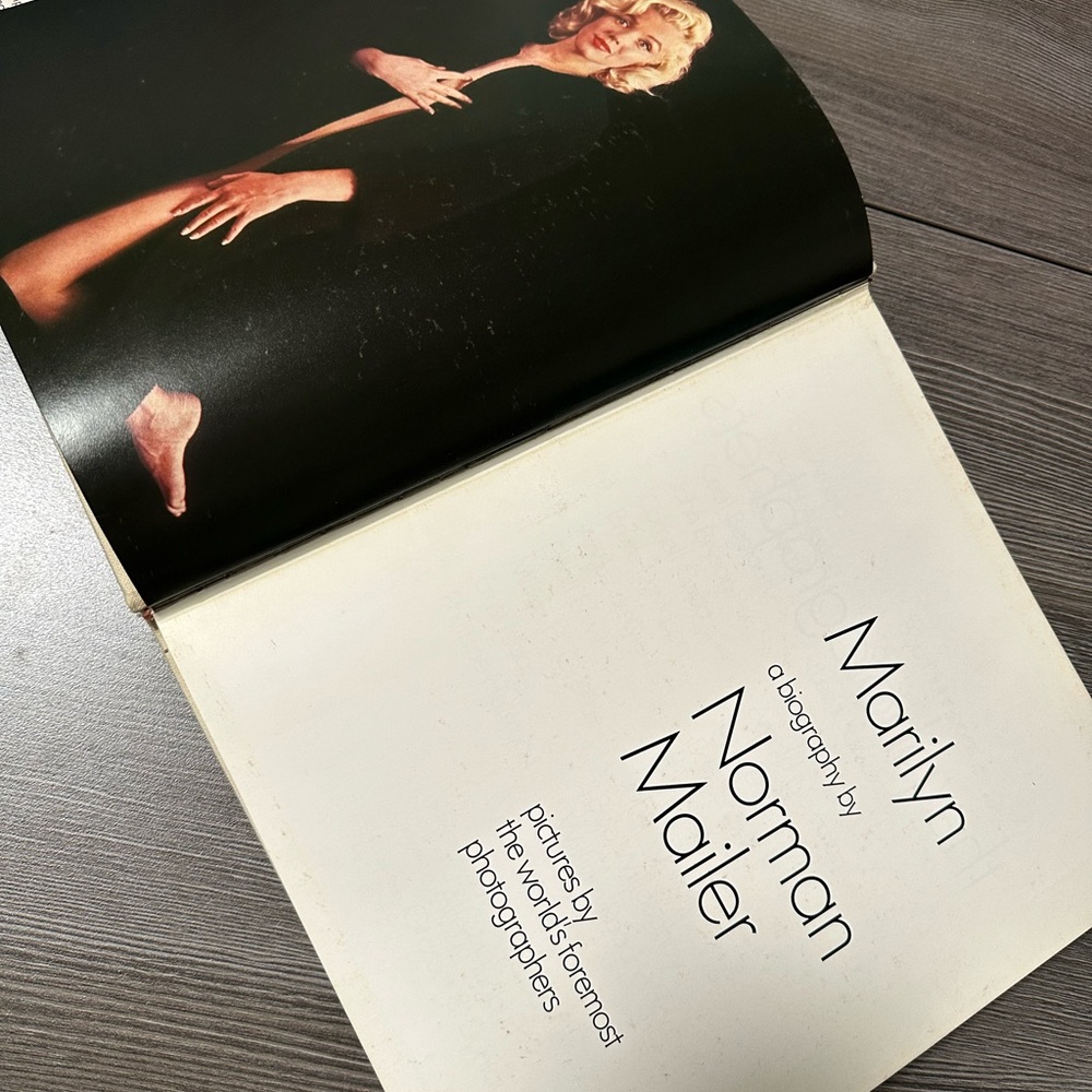 Marilyn Monroe book